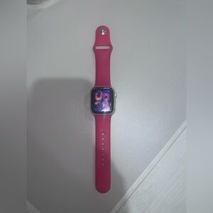 Apple Watch Series 7 41MM Aluminum